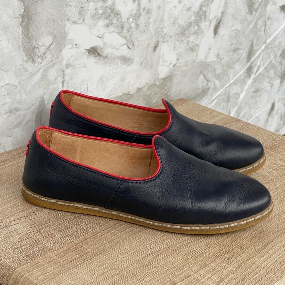 CHARIX Dark Navy Slip On size 38 /7.5